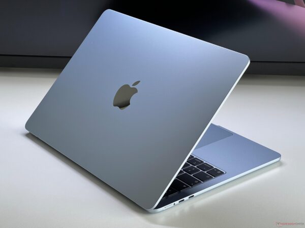 csm_mba_13_m4_case_07_9ef554f0c9 Apple MacBook Air (13.6" / 15.3") – Chip M3 de Apple, Pantalla Liquid Retina, Hasta 18 Horas de Batería y Diseño Ultraligero | Envío Gratis